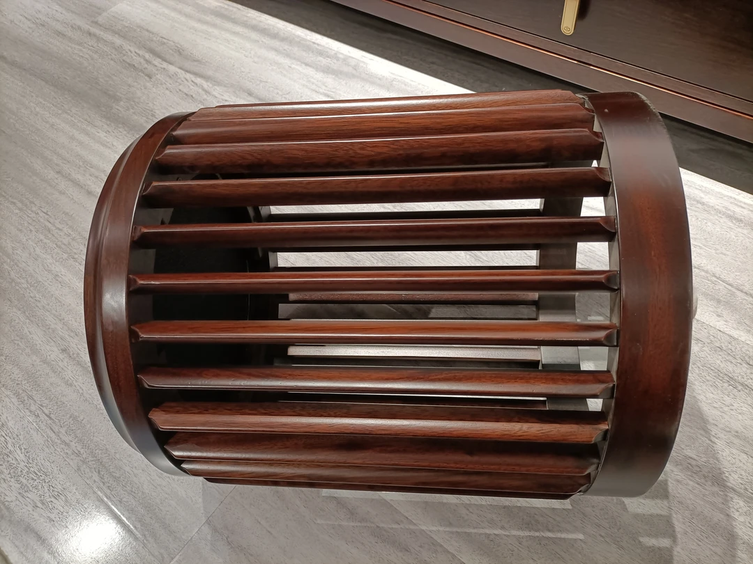 乌金木螺纹皮鼓登复古