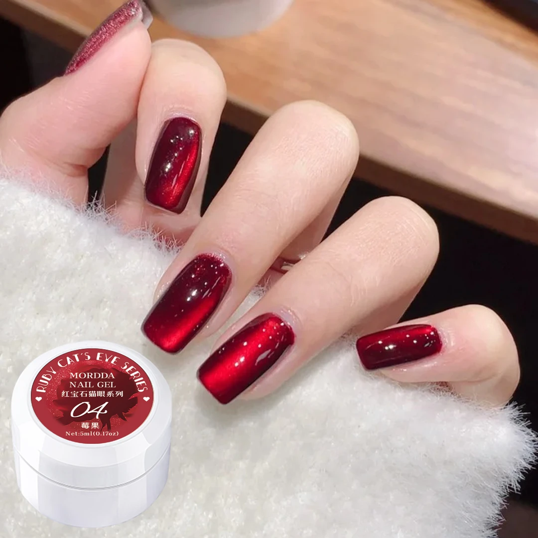 鸽血红色猫眼甲油胶2025年秋冬新款显白车厘子红宝石玻璃珠猫眼