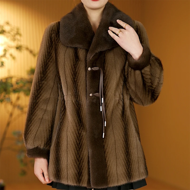 2024新款中年女装大衣气质显年轻时尚款冬季加厚保暖外套