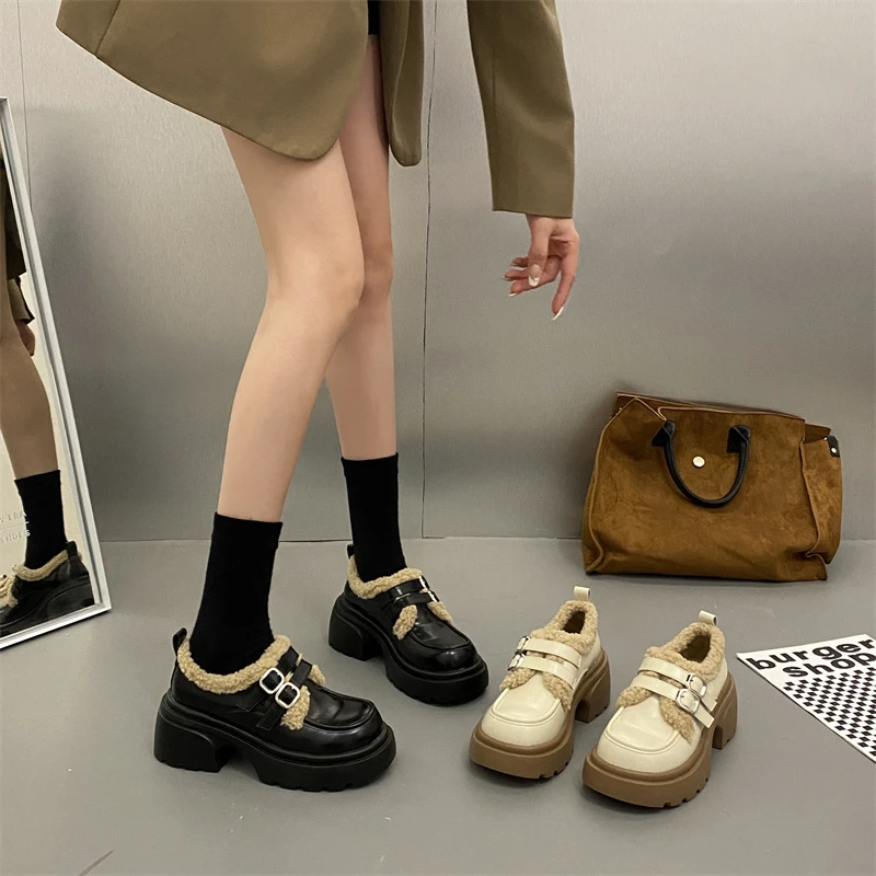 【贾不假】粗跟小皮鞋女2023年秋季新款复古加绒时尚洋气皮带扣单鞋
