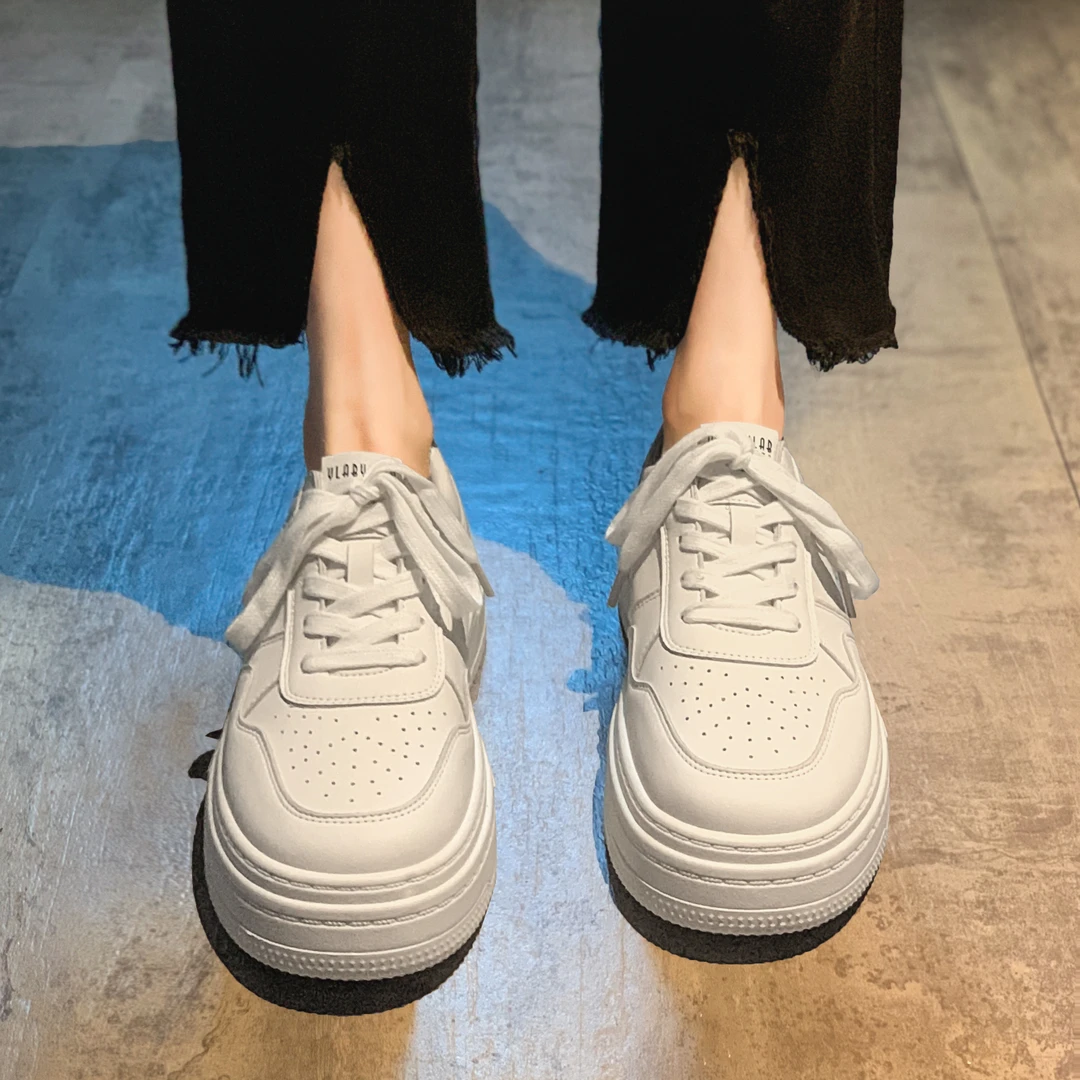 【贾不假】2025夏季新款小个子增高百搭舒适松糕透气舒适厚底板鞋女