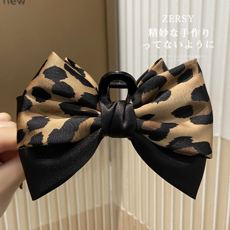 秋冬高级感豹纹双层蝴蝶结大号抓夹后脑勺盘发鲨鱼夹发抓头饰发饰