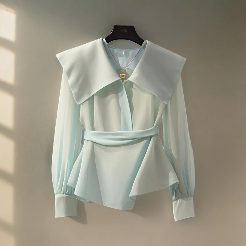 早秋欧货爆款洋气减龄上衣海军领独特别致漂亮时尚蓝色长袖衬衫女