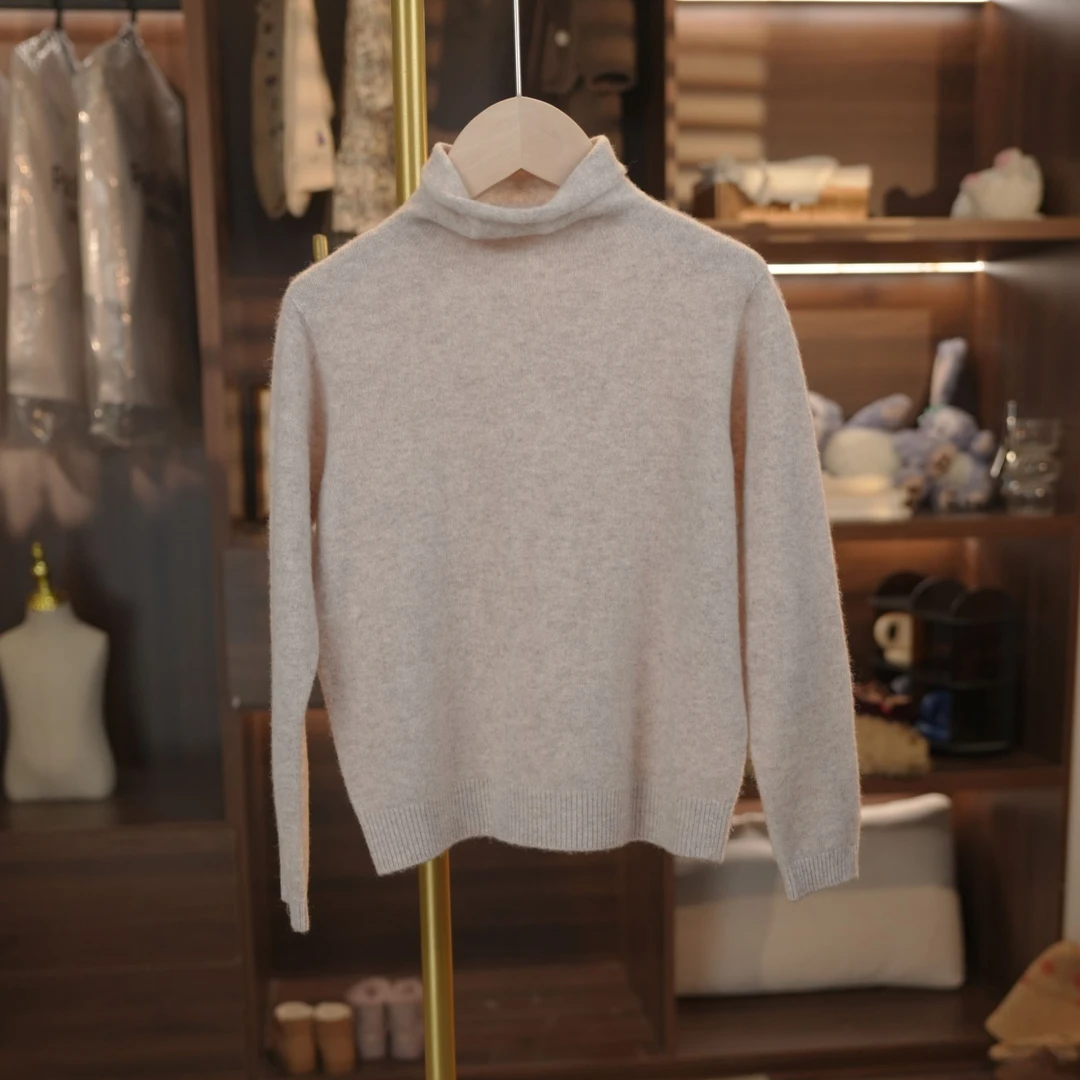 泡芙定制  女童精纺无缝一体全羊毛原绒色针织 DY240943