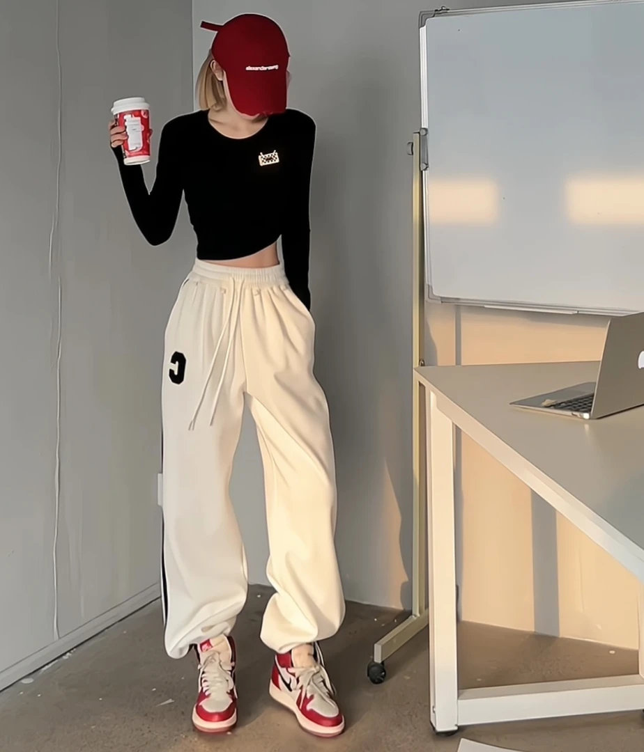 大妍力推【字母潮感】62160秋冬新款松紧加绒字母休闲阔腿裤QS