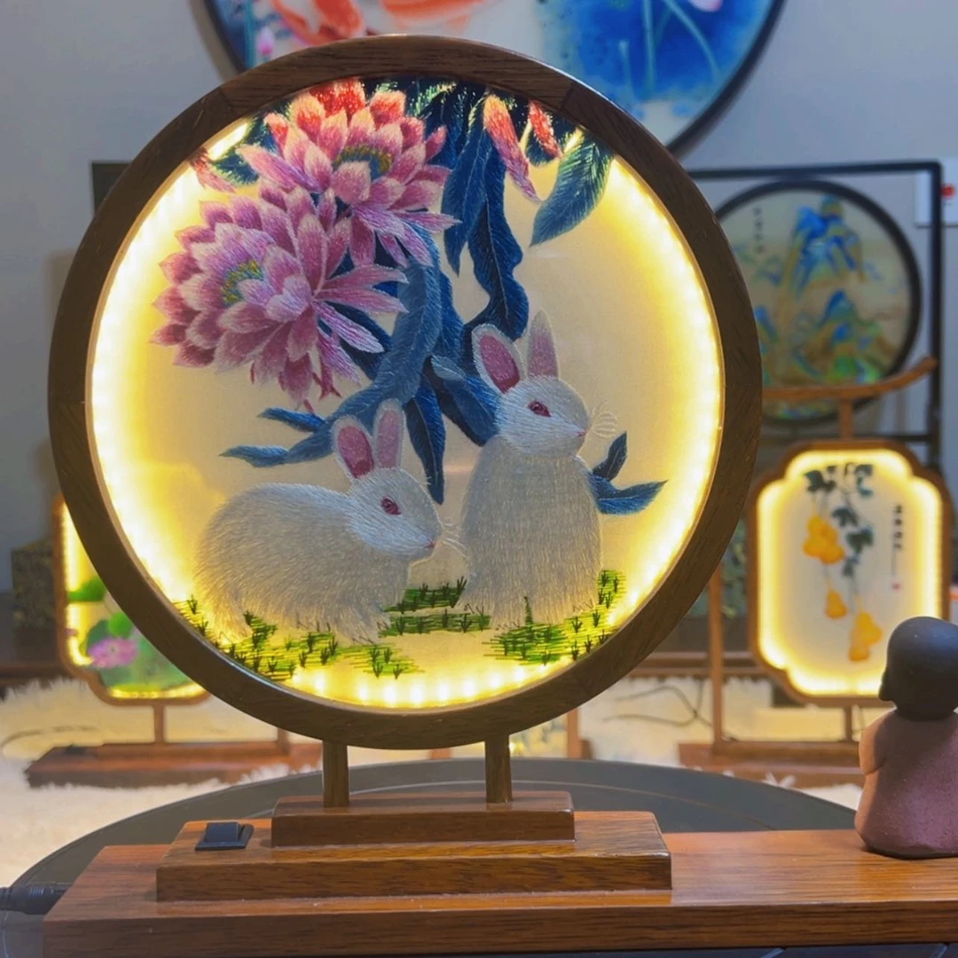 【闪购商品】桑蚕丝织绣豹*