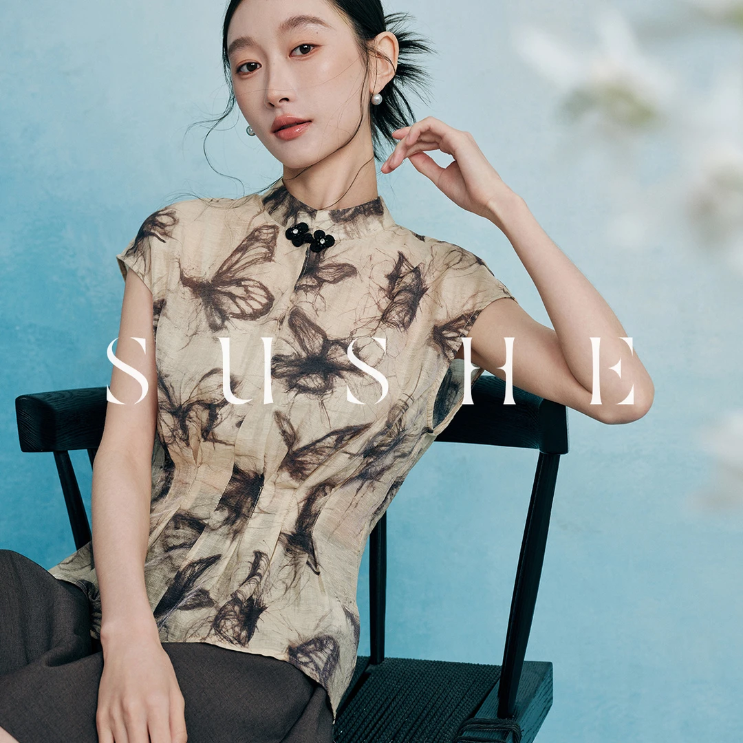 束皙SUSHE 蝶影油画_中式小立领蝴蝶印花立体收腰包肩上衣小衫女