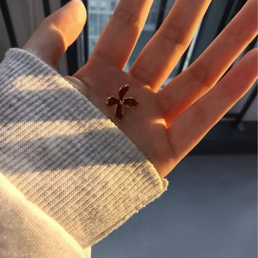 925银耳饰 小红花网红耳环简约百搭时尚气质可爱少女复古法式ins