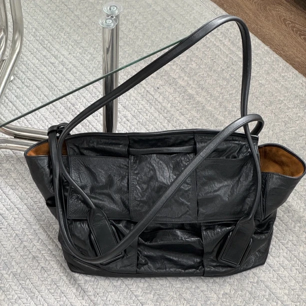 95新 BOTTEGA VENETA/葆蝶家 藤象/单肩包