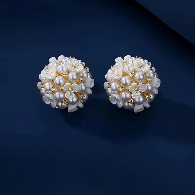 铜合金贝壳耳饰 法式贝壳花朵耳钉女复古高级感珍珠耳环