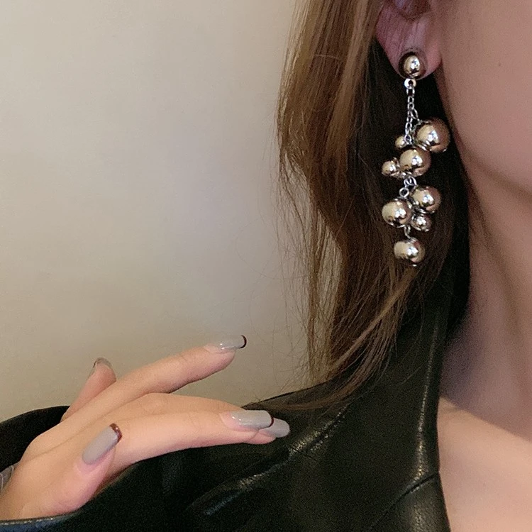 Mobling 合金耳饰 复古个性长款流苏圆珠耳环女小众金属夸张耳饰