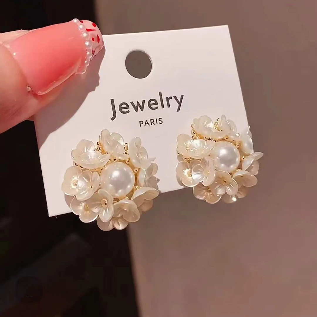 铜合金亚克力耳饰 【皎洁如月时尚气质耳钉女】法式花朵耳环耳饰