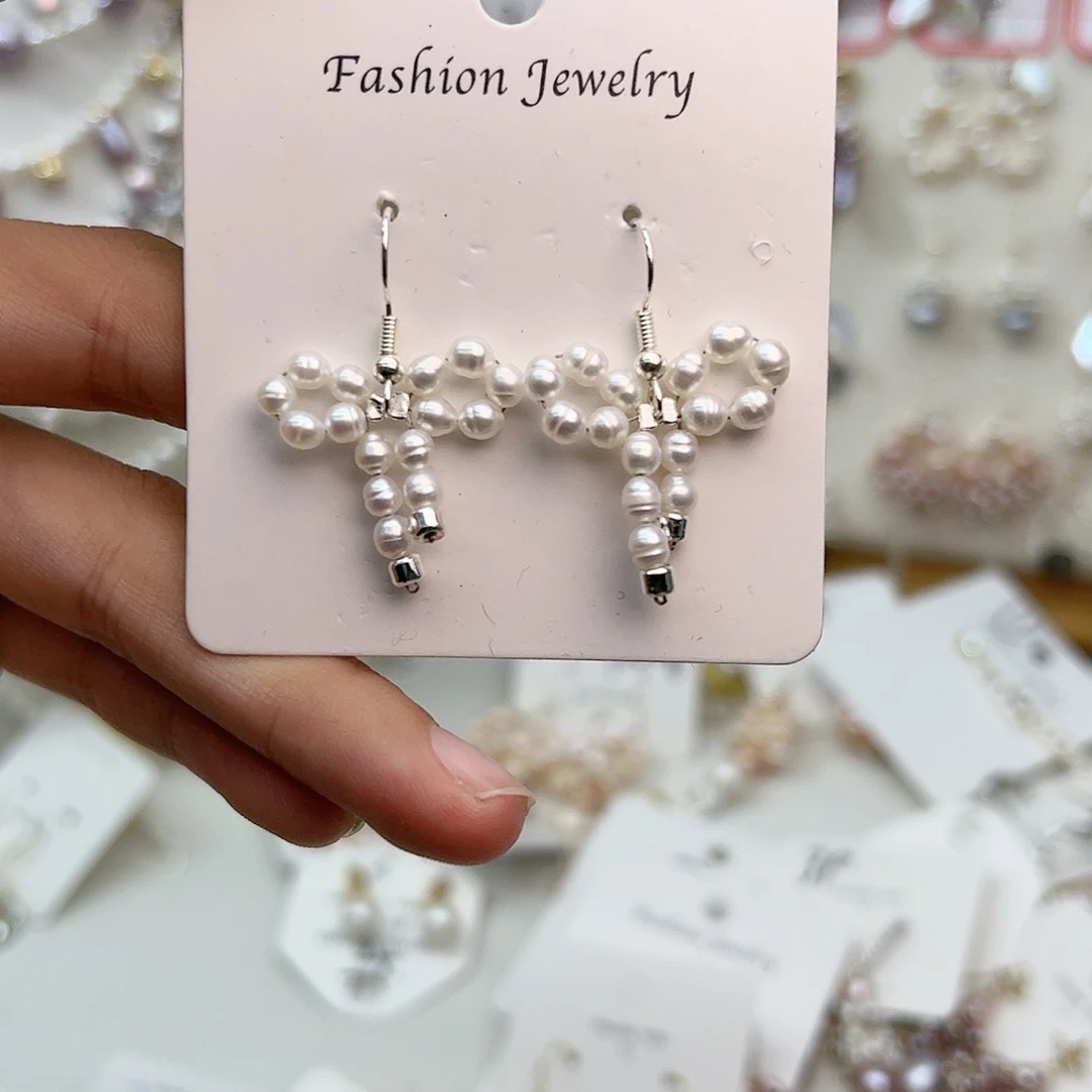 淡水珍珠耳饰未镶嵌