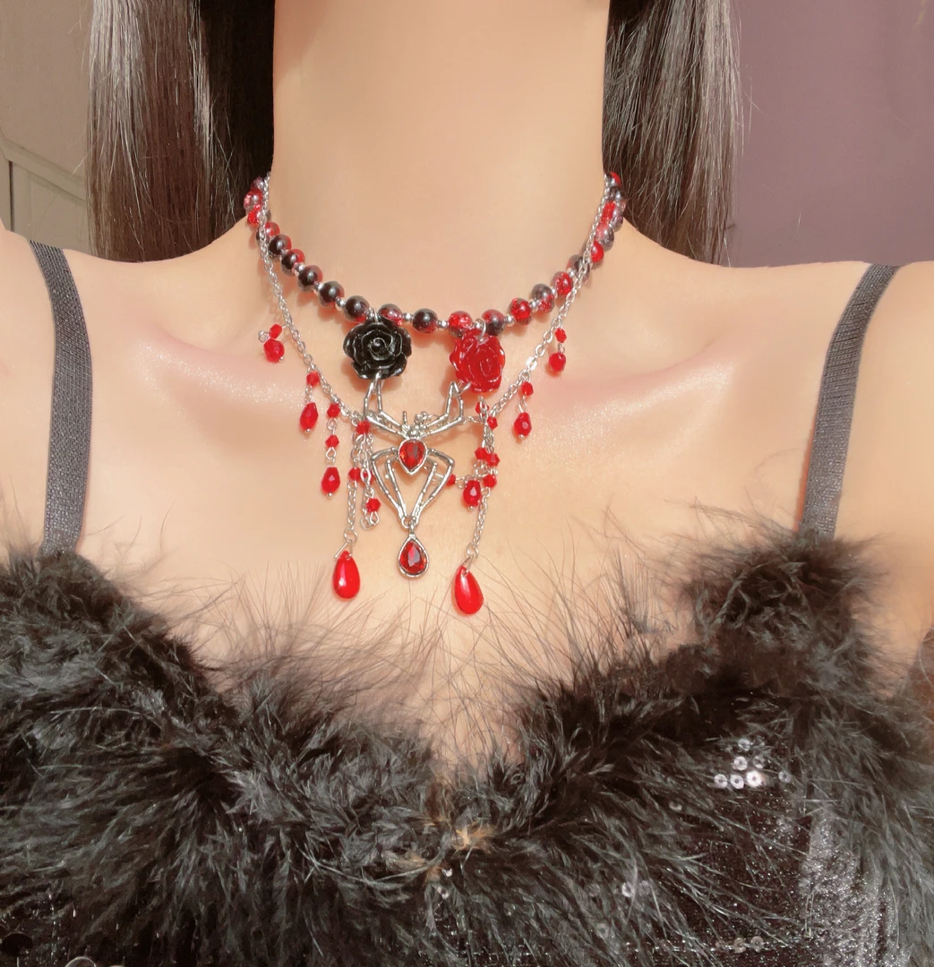 铜合金仿水晶项链 液体蜘蛛血液原创亚文化哥特黑红玫瑰锁骨链
