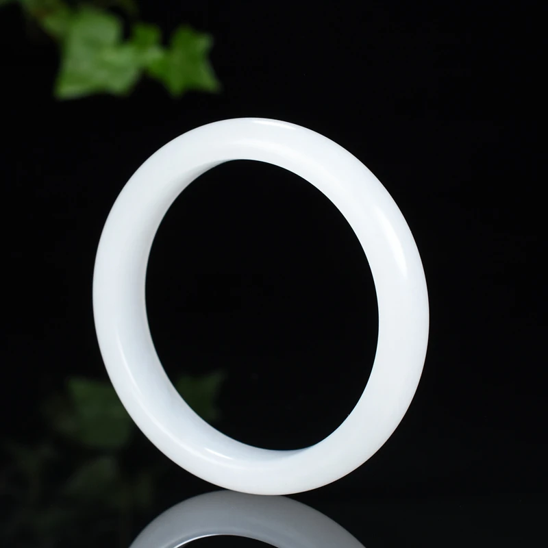 新疆天然玉石女款【手镯】时尚饰品珠宝首饰金丝玉百搭白色美人镯