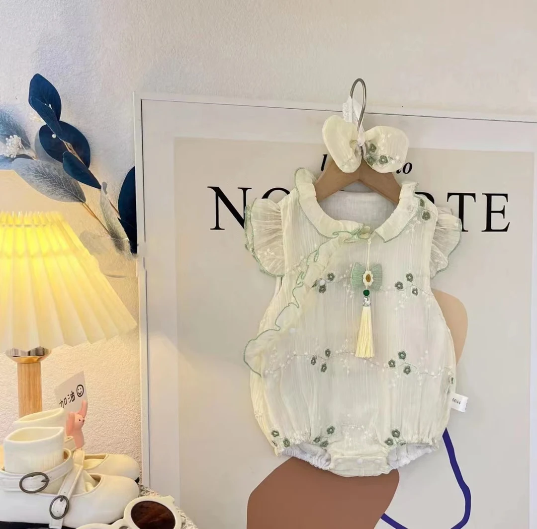 婴儿夏季女宝洋气中国风刺绣花边偏开包屁衣女宝夏季新款百天服