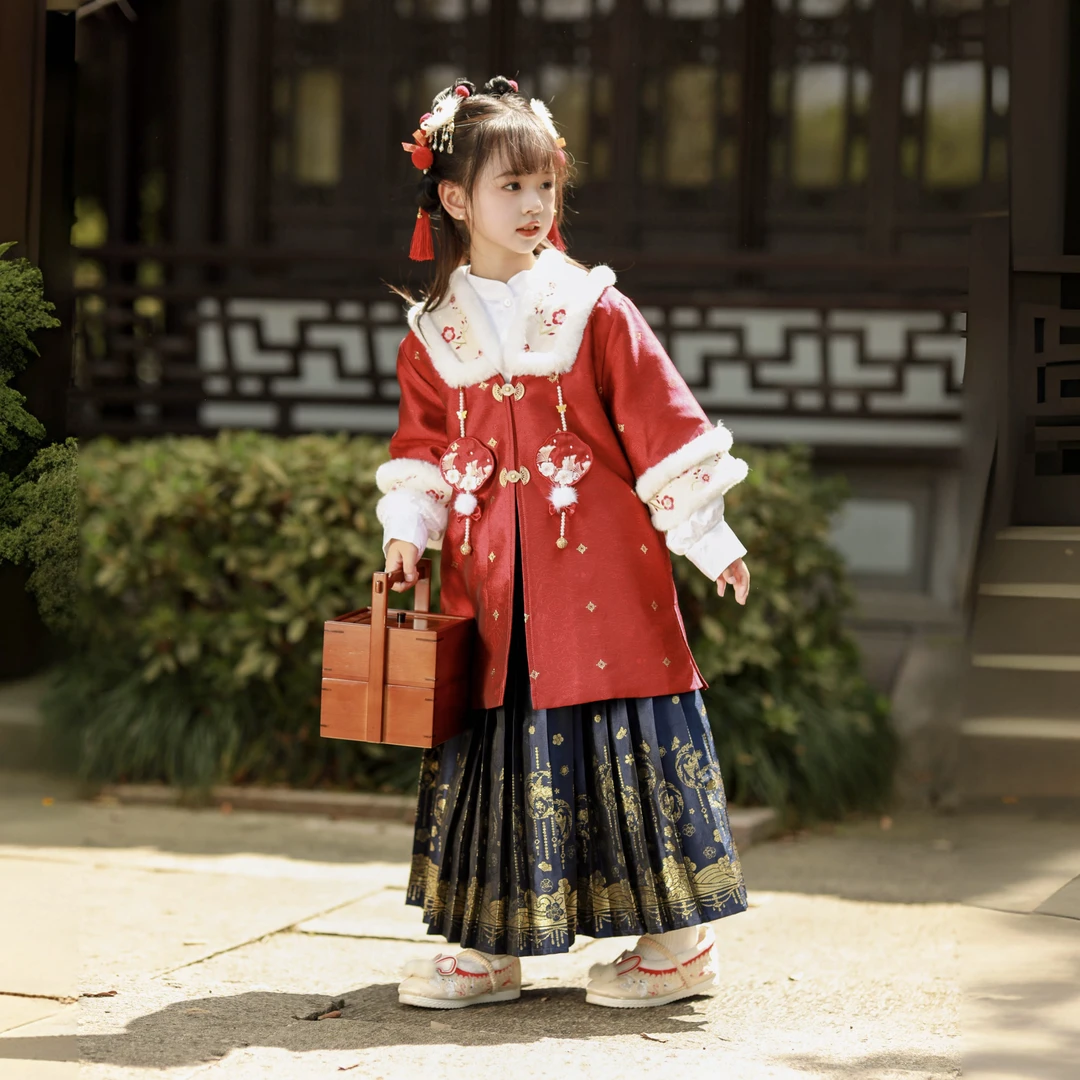 女童冬季汉服马面裙套装儿童明制中国风加绒加厚宝宝中长款拜年服