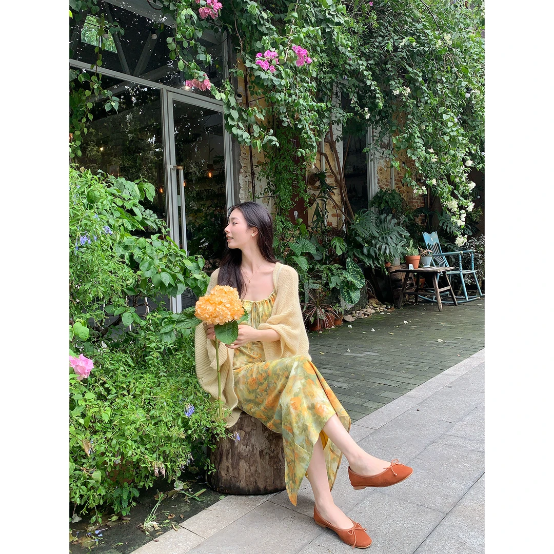 甜味乔巴《秋叶漫黄》碎花连衣裙显瘦气质复古秋季小众温柔风设计感