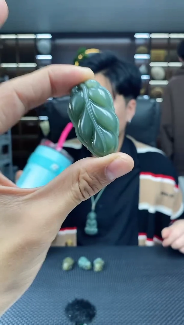 【闪购商品】和田玉颈饰未镶嵌大叶有成（多样性发）