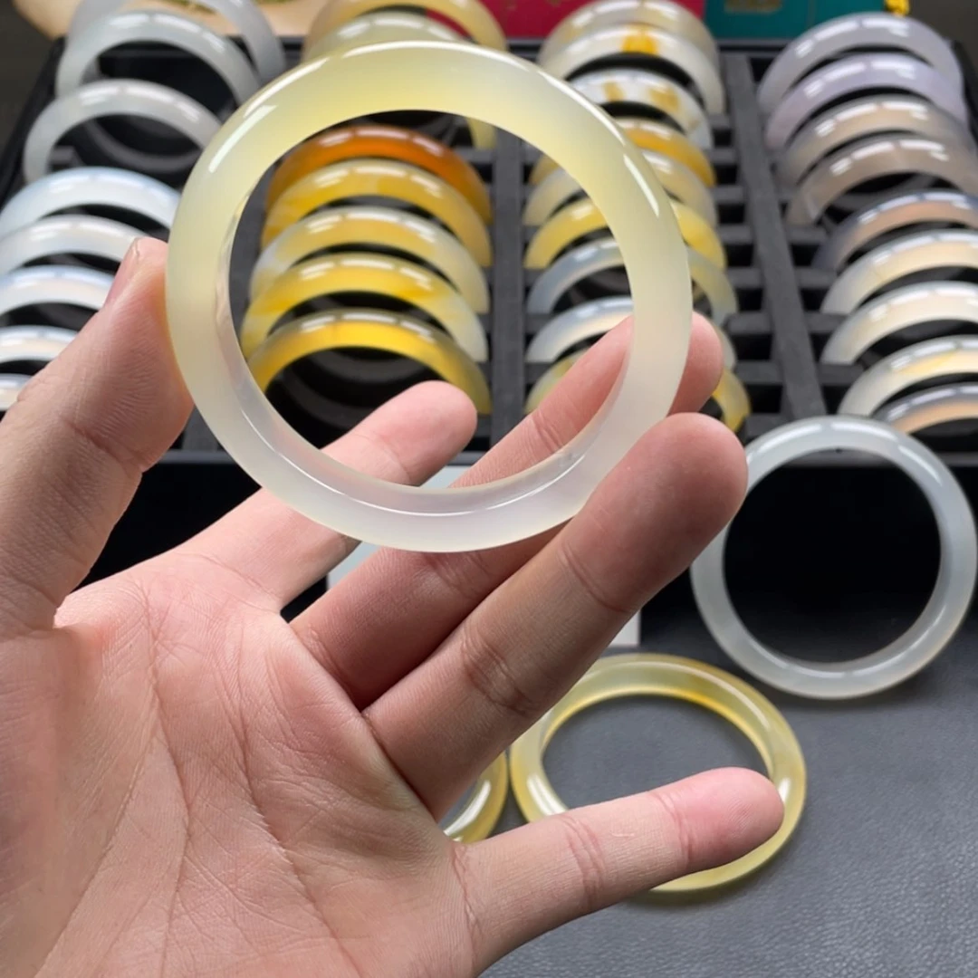 【闪购商品】玛瑙/玉髓手镯未镶嵌是*呀