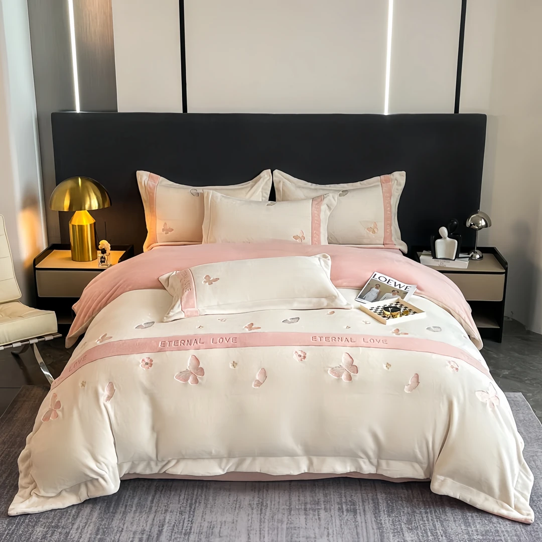 2025新款轻奢A类母婴级高克重牛奶绒刺绣四件套加厚双面绒保暖床