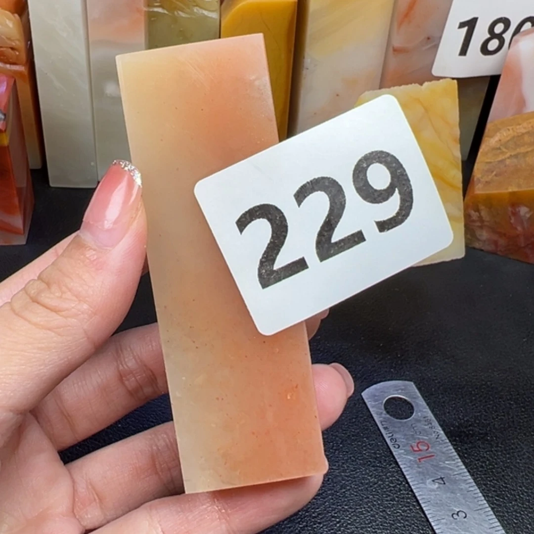 【闪购商品】老挝石铁**河