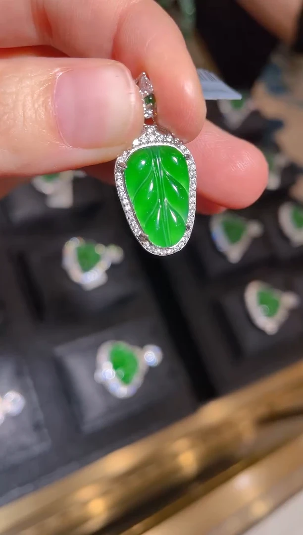 【闪购商品】翡翠吊坠银S925镶嵌30061天然翡翠A货吊坠多样性发