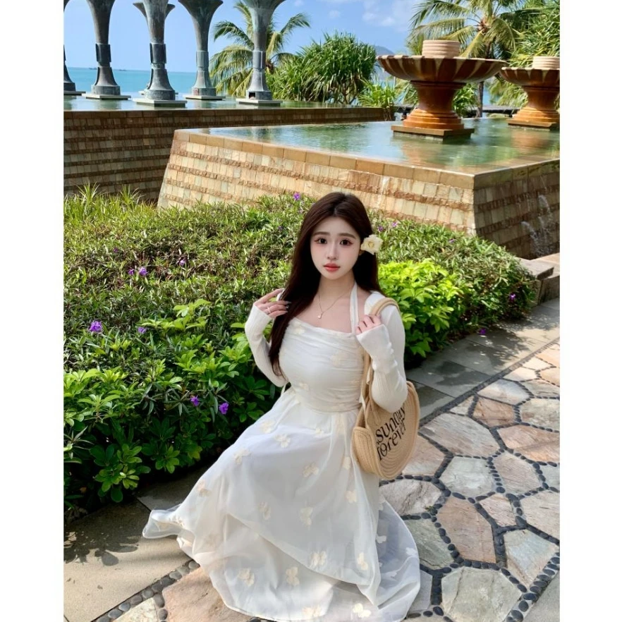 XM口188208【仙境花园】法式高级感茶歇风挂脖网纱立体绣花连衣裙