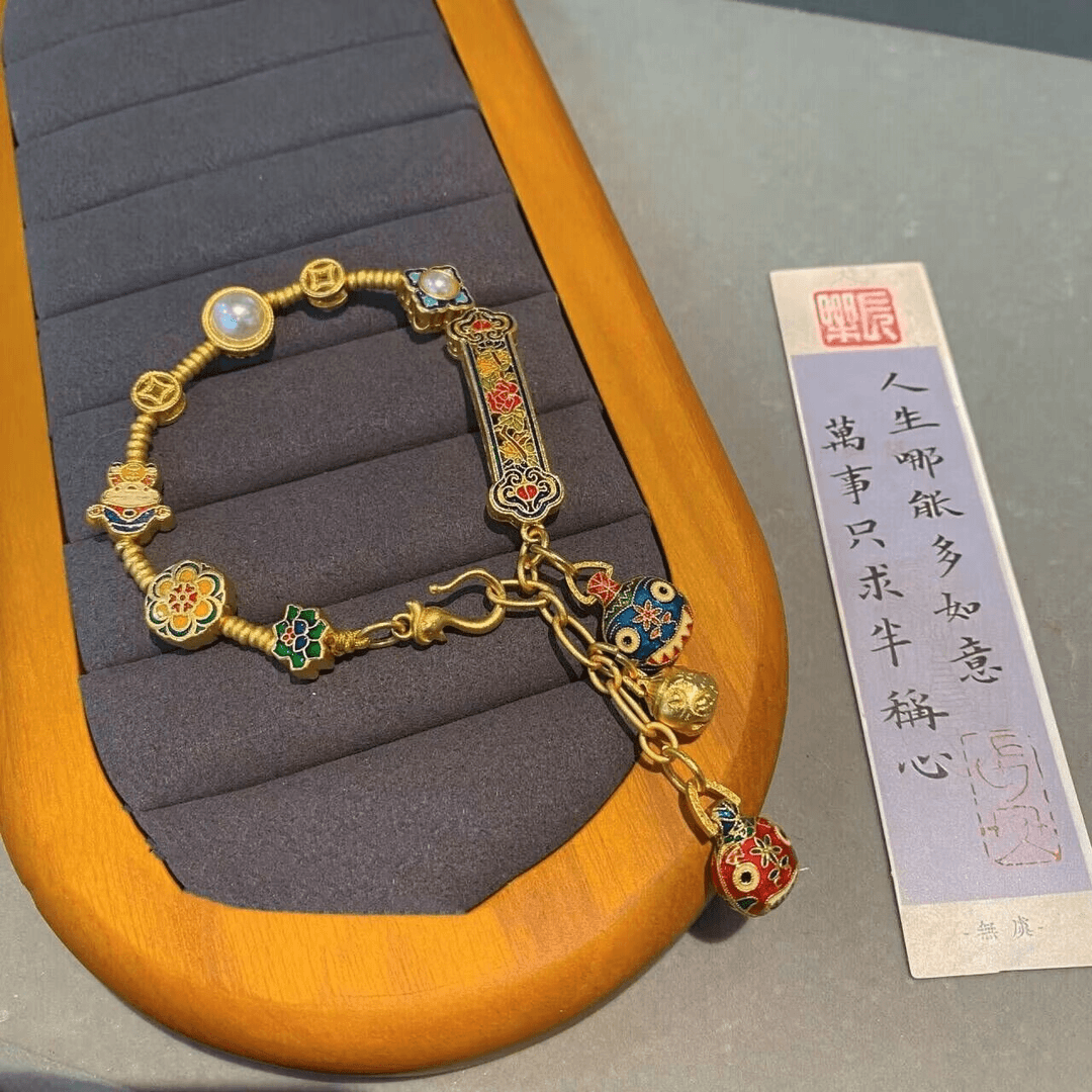 铜合金珐琅手链 古法金烧蓝珐琅国潮招财吞金兽流苏如意牌手链女