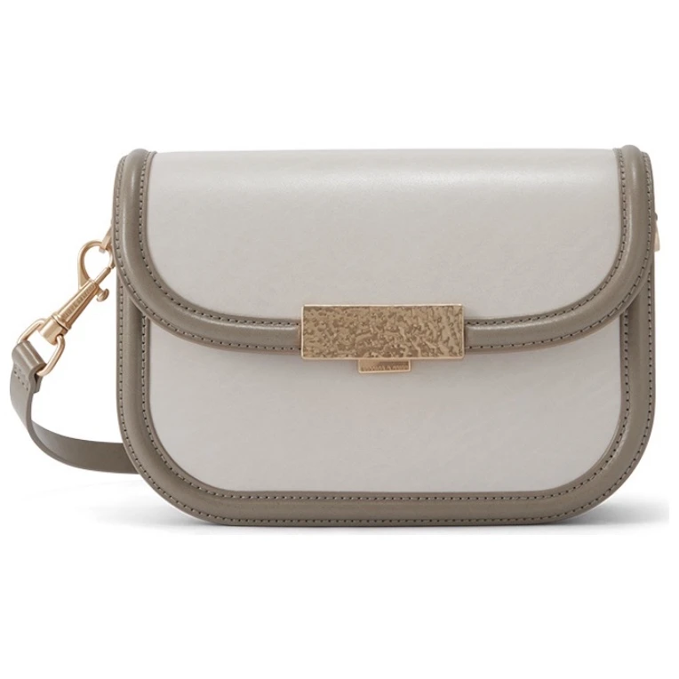99新 CHARLES & KEITH 严堇/21*15/XA00164/包包