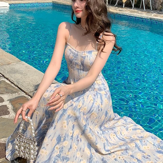 Meika-【午后香氛】油画风碎花收腰吊带连衣裙-33102K