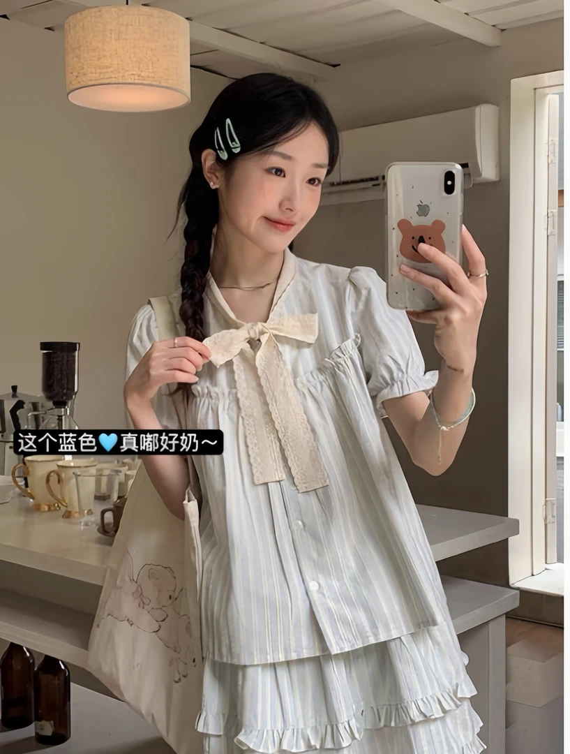 韩系甜美减龄童镇条纹精致花边条纹上衣半身裙两件套