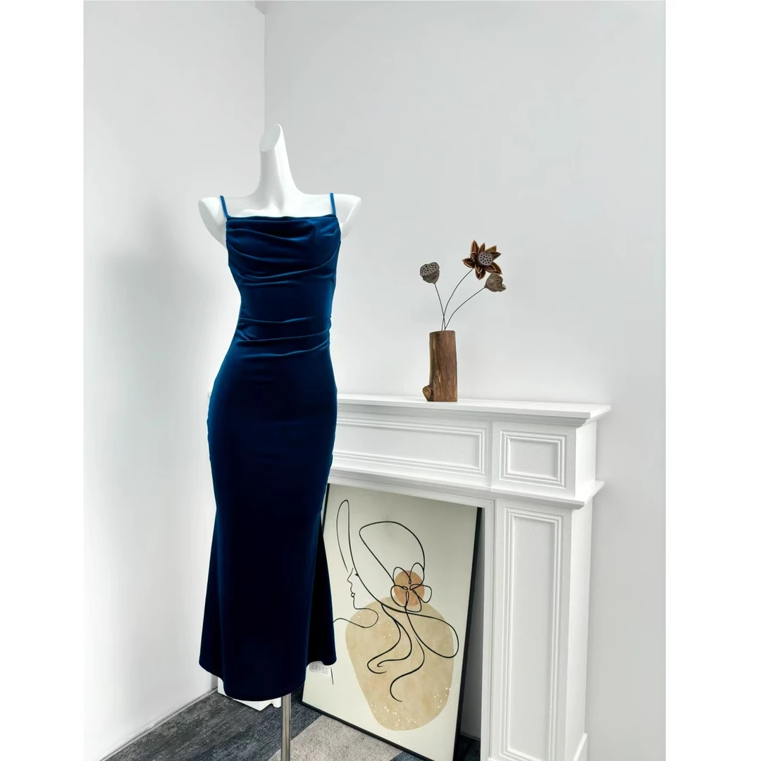 秋冬季高级性感收腰包臀丝绒吊带连衣裙编号601-800