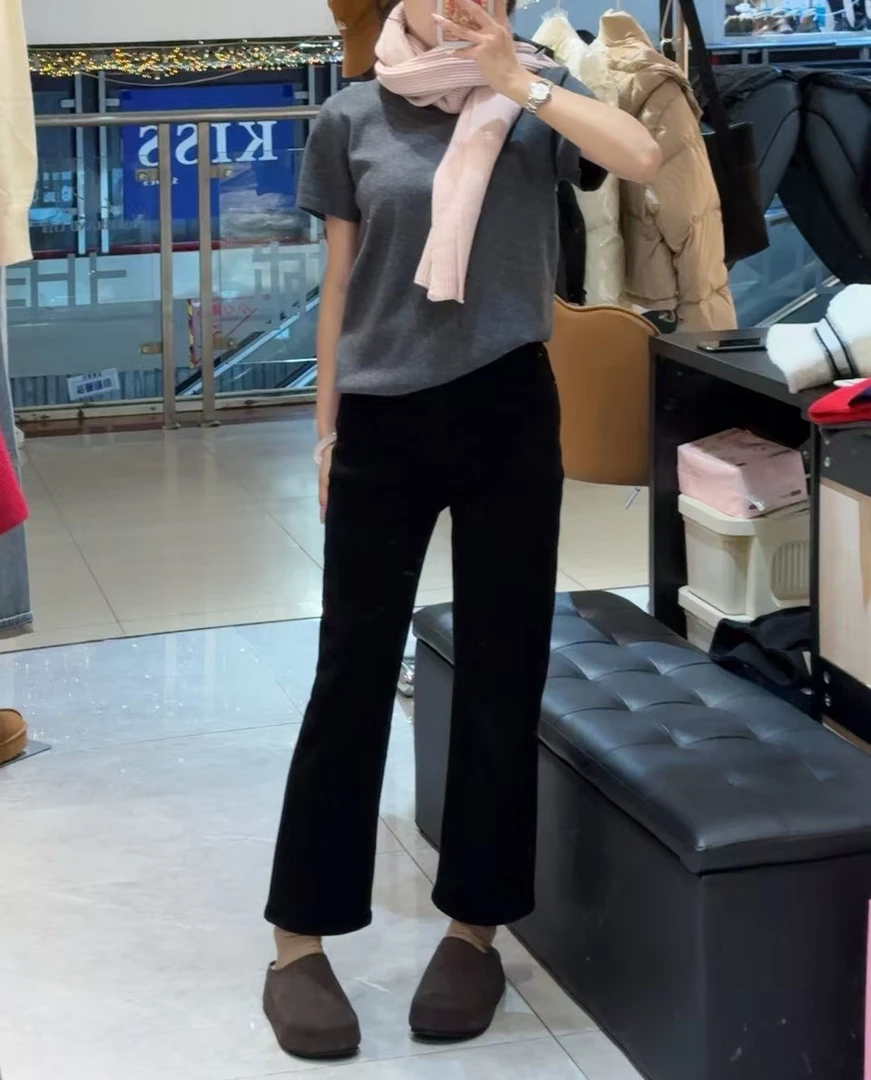 直筒休闲九分牛仔裤