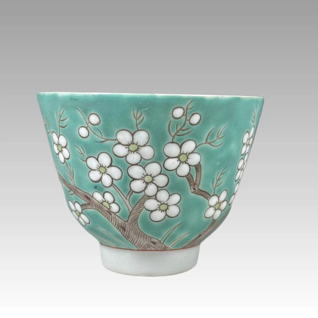 清 绿地留白梅花纹杯1116 一对