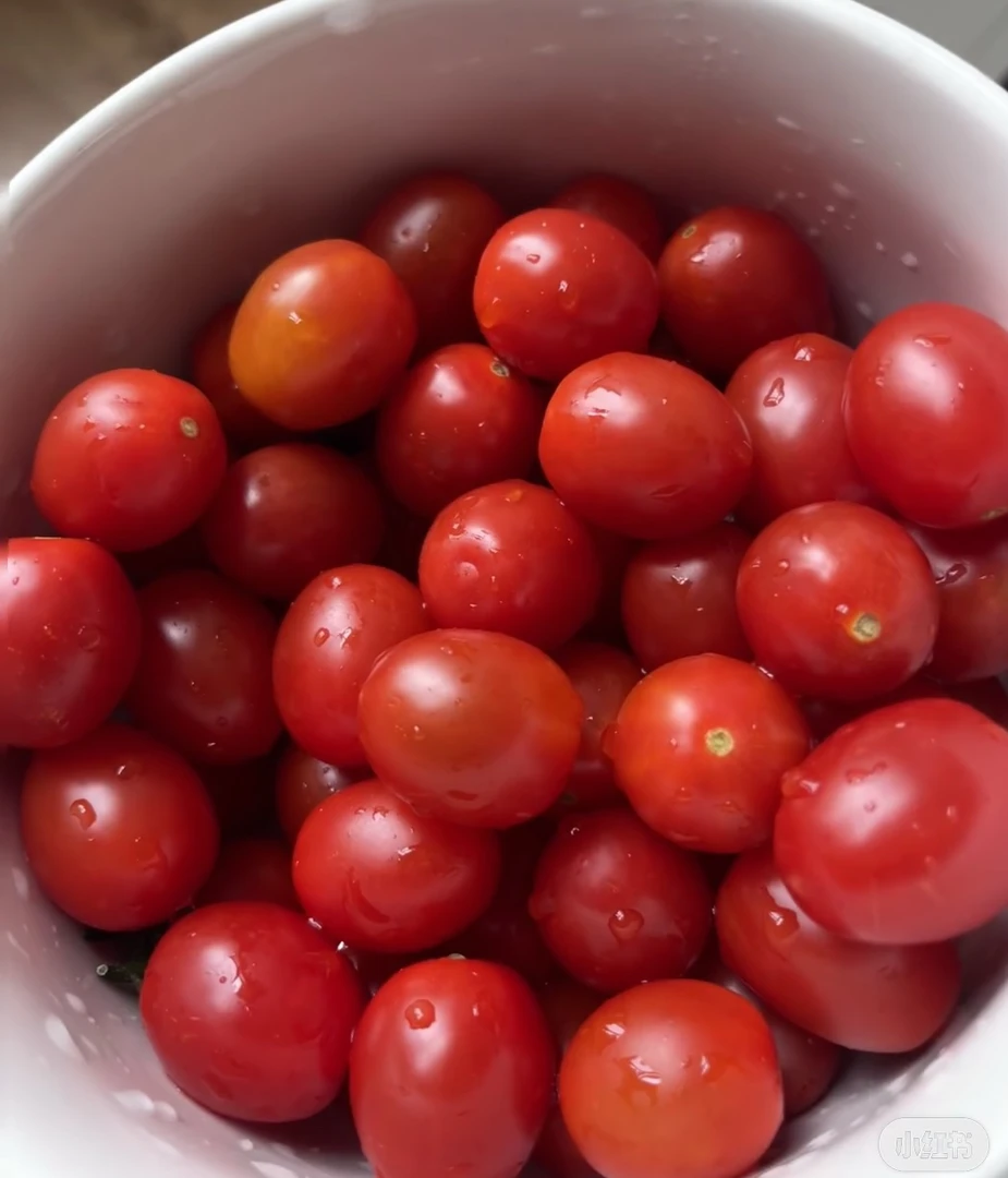 乌梅番茄小番茄一斤（不需要夹乌梅的备注一下）番茄同城配