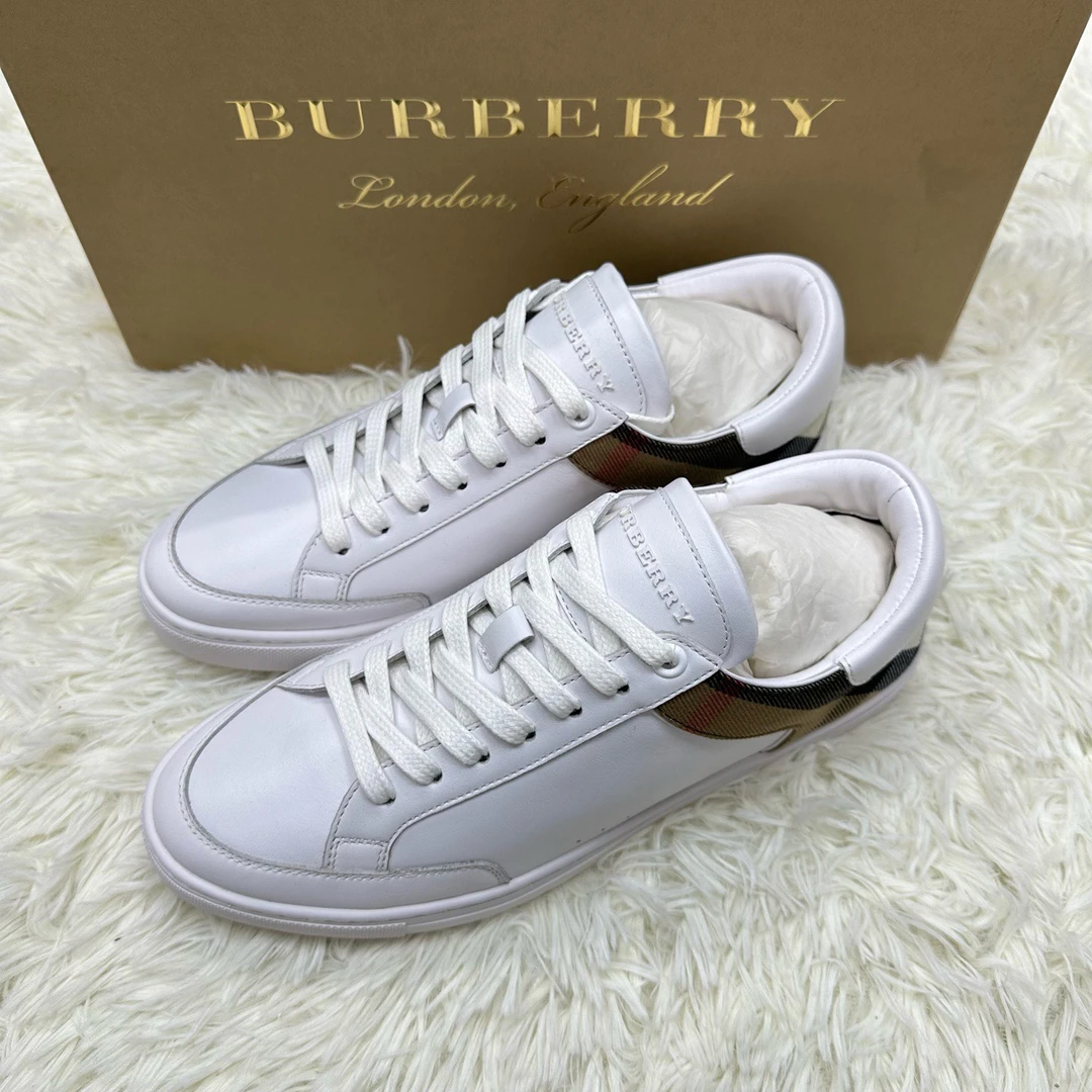 95新 BURBERRY/博柏利 白色经典 休闲运动格纹板鞋