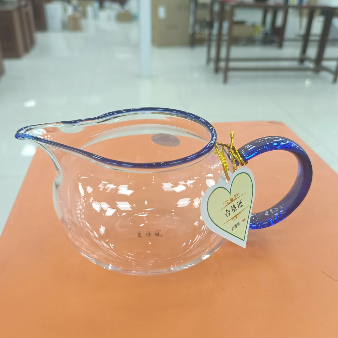 【宇祥】苹果蓝色口沿公道杯    350ml高档