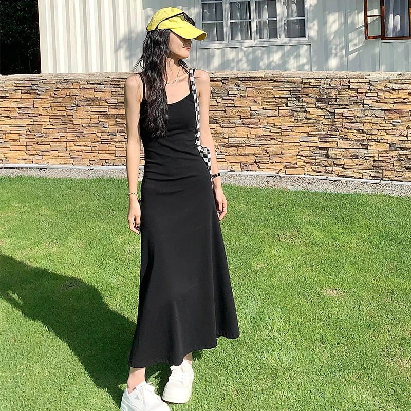 吊带连衣裙修身大摆过膝打底长裙女收腰显瘦 a字裙子露背性感小众