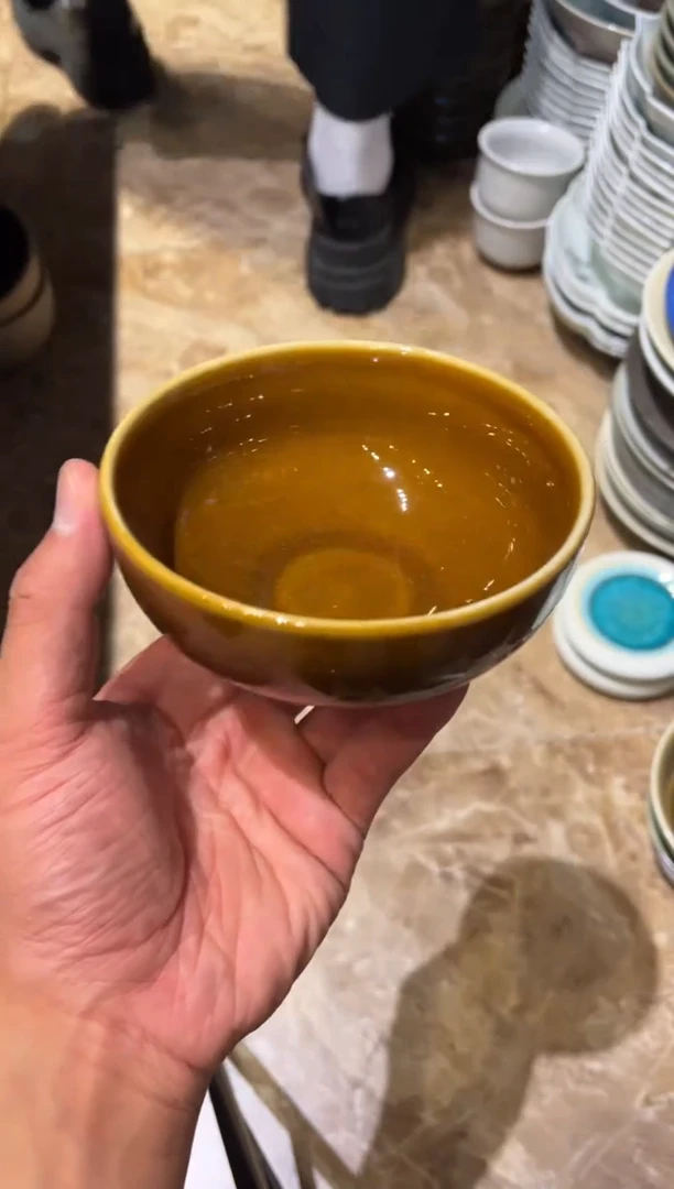 【闪购商品】瓷片4.5寸琥珀直口碗（全量