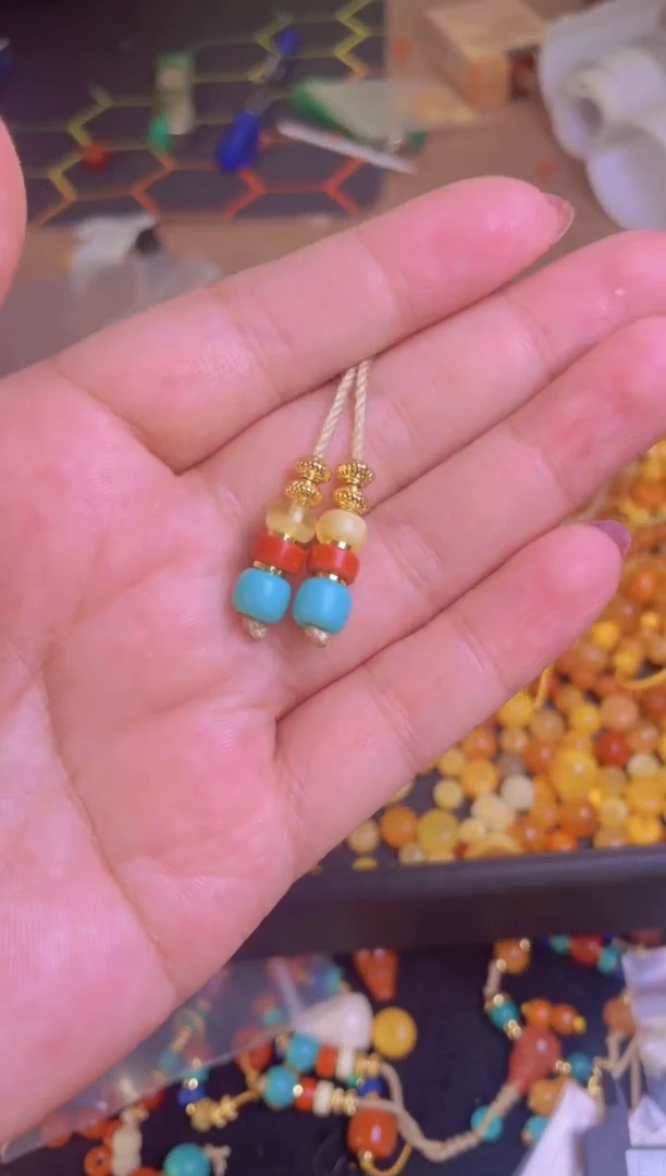 【闪购商品】琥珀裸石未镶嵌多样性发货