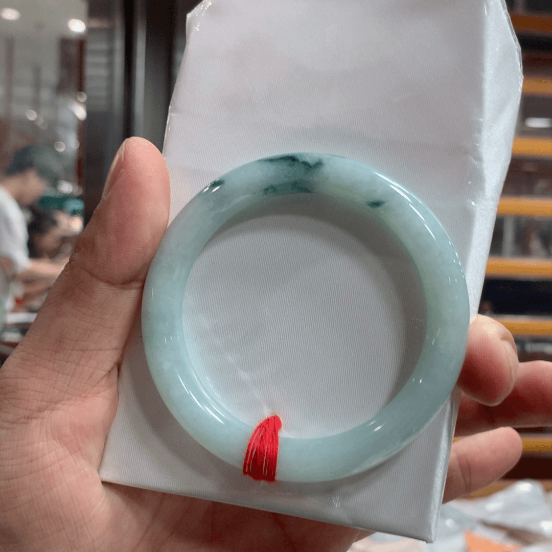 翡翠手镯未镶嵌买断
