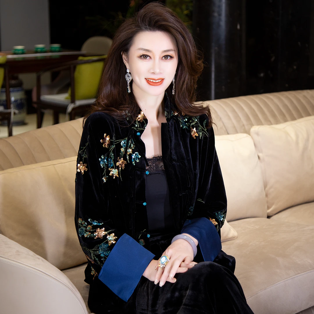 EDFNOT/杨红霞汝意WY金丝绒绣花上衣