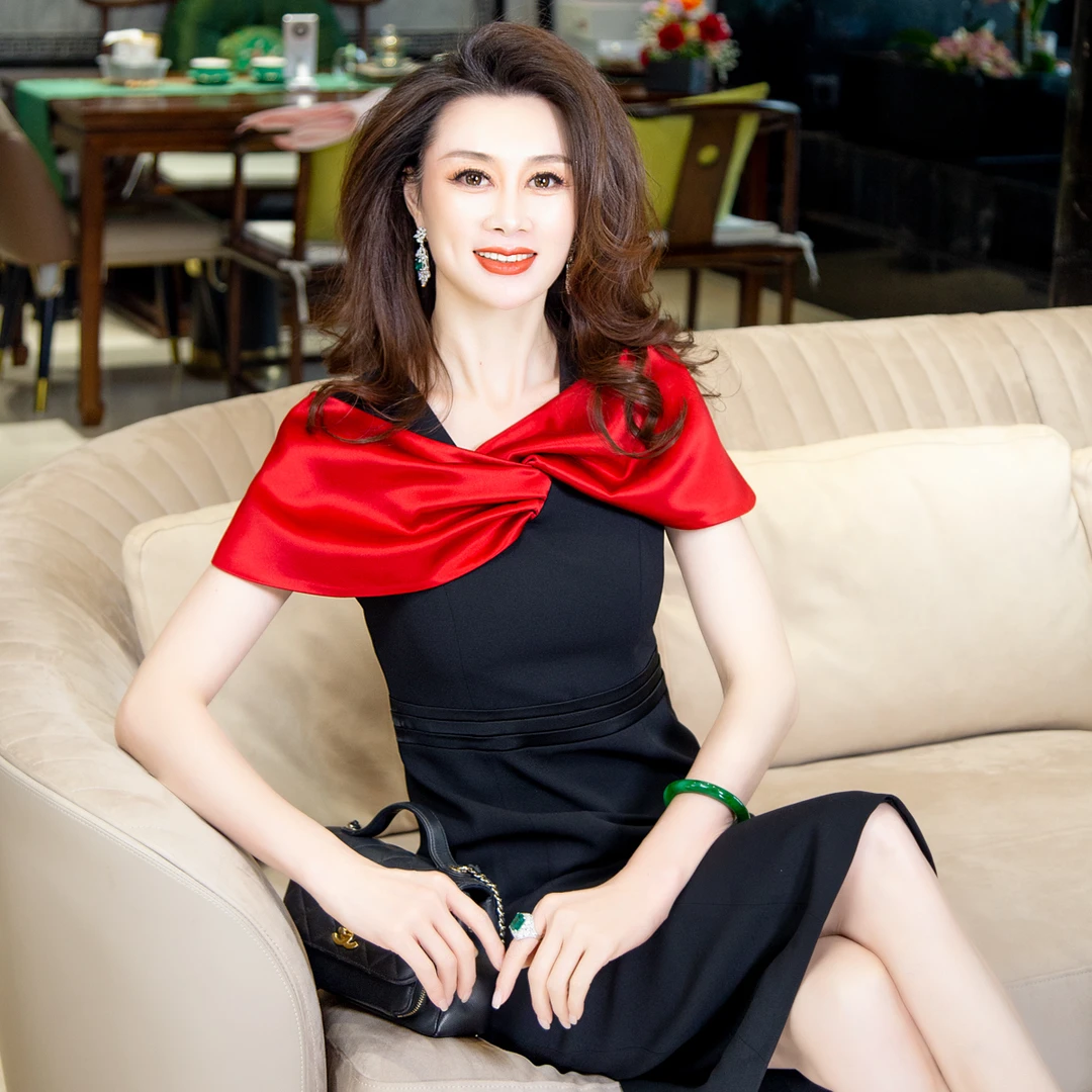 EDFNOT/杨红霞汝意DJ黑色拼红领连衣裙1269