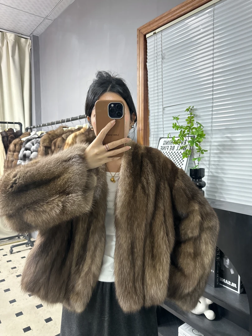 OUMAN进口满天星V领原色琥珀色貂皮外套女新款皮草大衣冬季女装