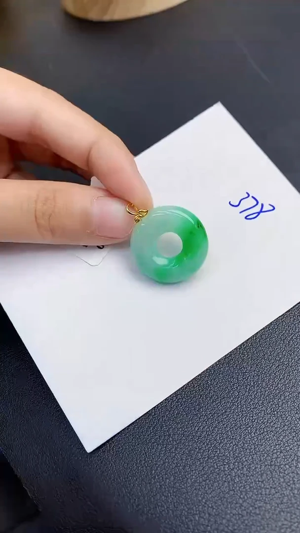 【闪购商品】翡翠颈饰18K金镶嵌000000000