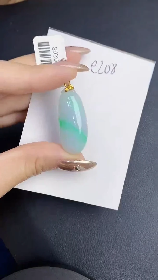 【闪购商品】翡翠颈饰18K金镶嵌0000000000