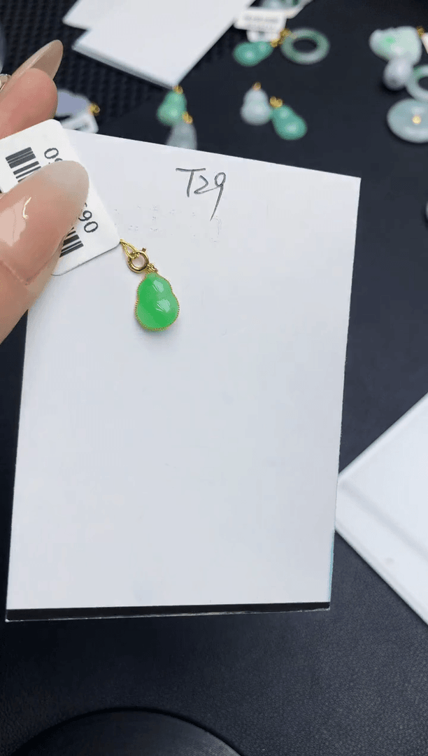 【闪购商品】翡翠颈饰18K金镶嵌000000000