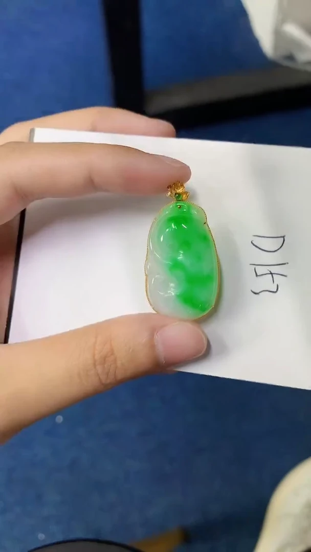 【闪购商品】翡翠颈饰18K金镶嵌0000000000