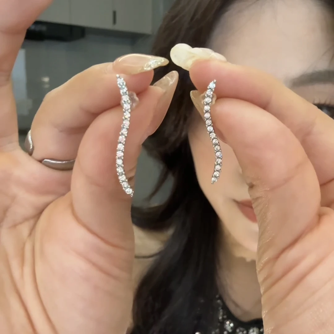 铜合金耳饰 小众设计感波浪锆石金属耳钉女韩国简约百搭气质耳环